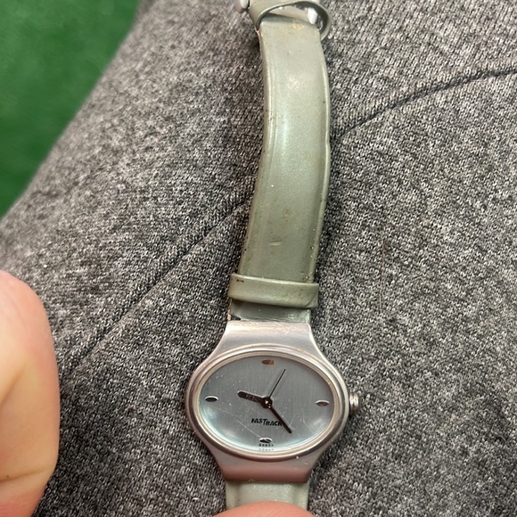 Fast Track Watch - Picture 2 of 3